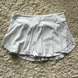 Lululemon Quick Pace Skirt 13”, white, 8